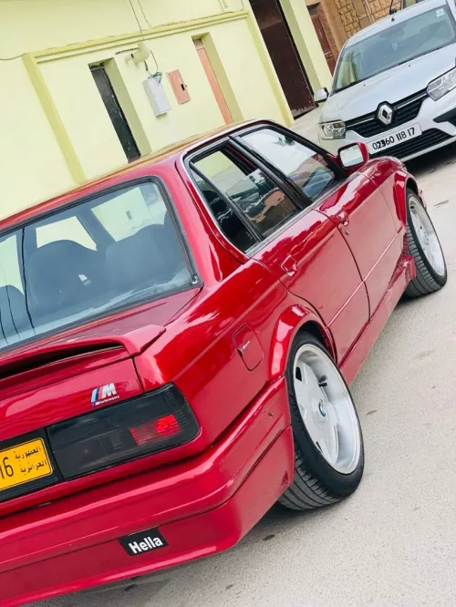 BMW Série 3 1987 