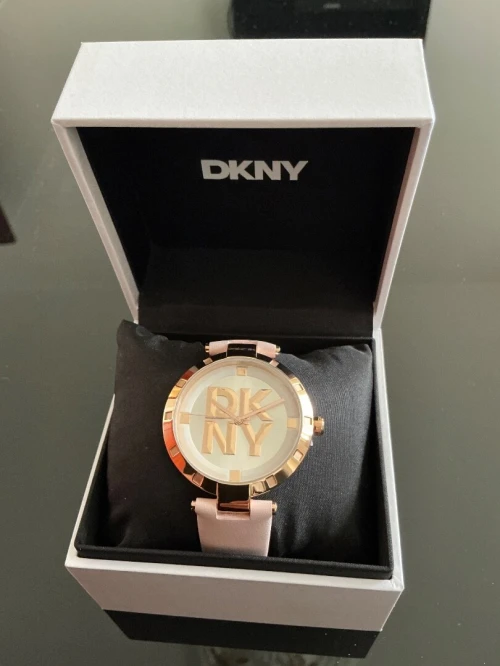 Montre DKNY femmes