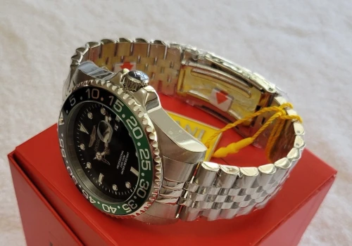 Montre Invicta homme