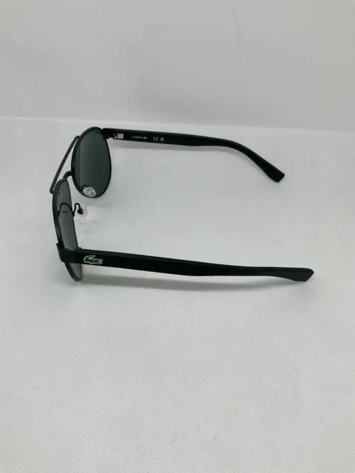 Lunettes de soleil Lacoste 