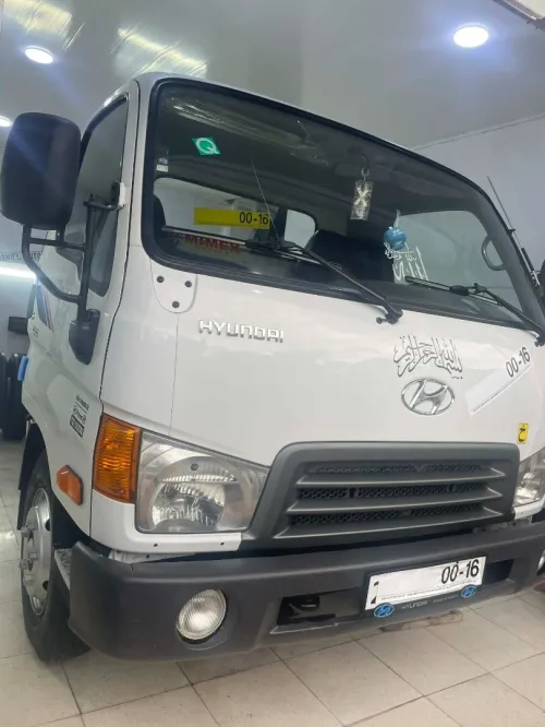 Hyundai hd65 2010