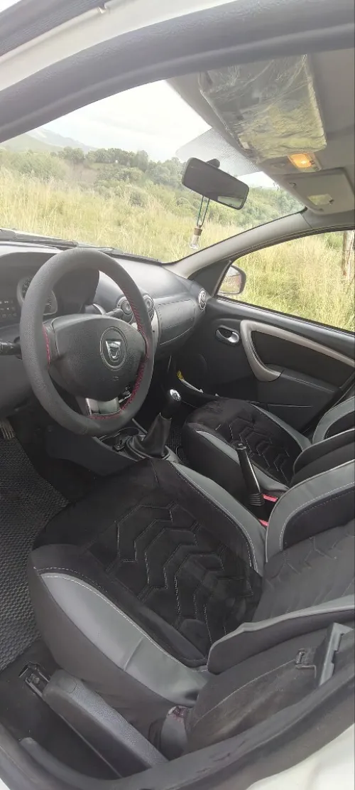 Dacia Duster 2013 Laureate