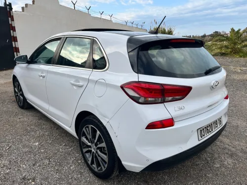 Hyundai i30 2019 Toute options