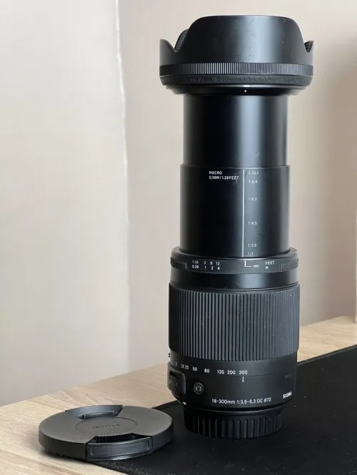 Objectif sigma canon 18-300 3.5-6.3