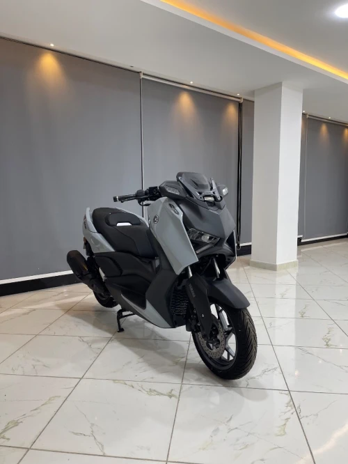 Yamaha Xmax 2025