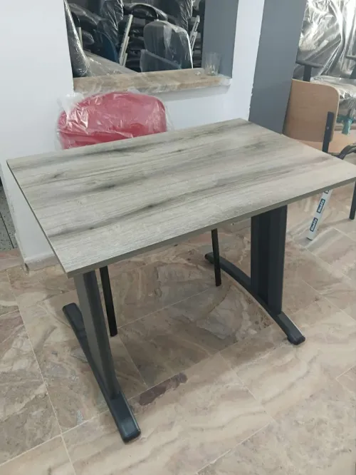 Bureau enfant adulte