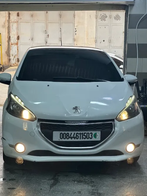 Peugeot 208 2015 Active Facelift
