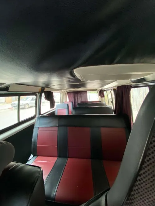 Toyota Hiace 15 place 2012