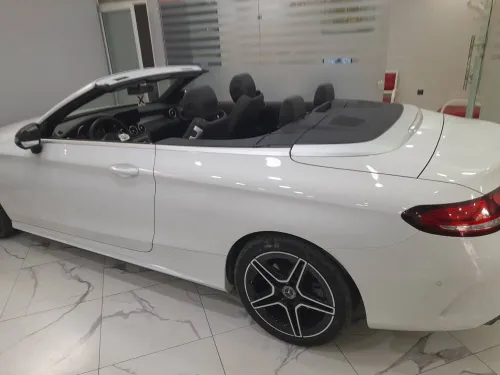 Location de voitures de luxes avec ou sans chauffeur 