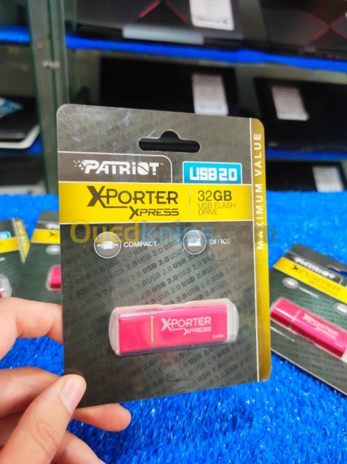 flash disque Patriot Memory Xporter Xpress 32 Go USB 2.0 Flash Drive Psf32gxpxusb