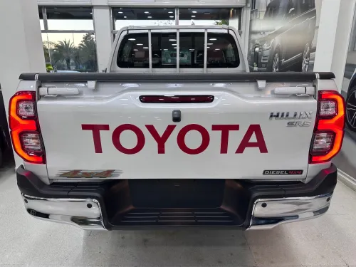 Toyota Revo  2025 Revo