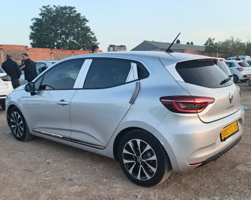 Renault CLIO 5 2022 ETECH