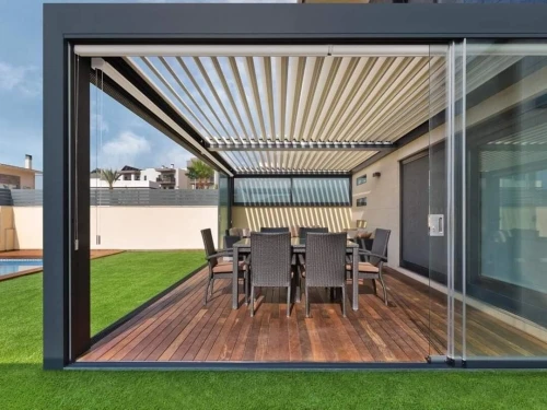 VERRIÈRES ET PERGOLAS EN ALUMINIUM