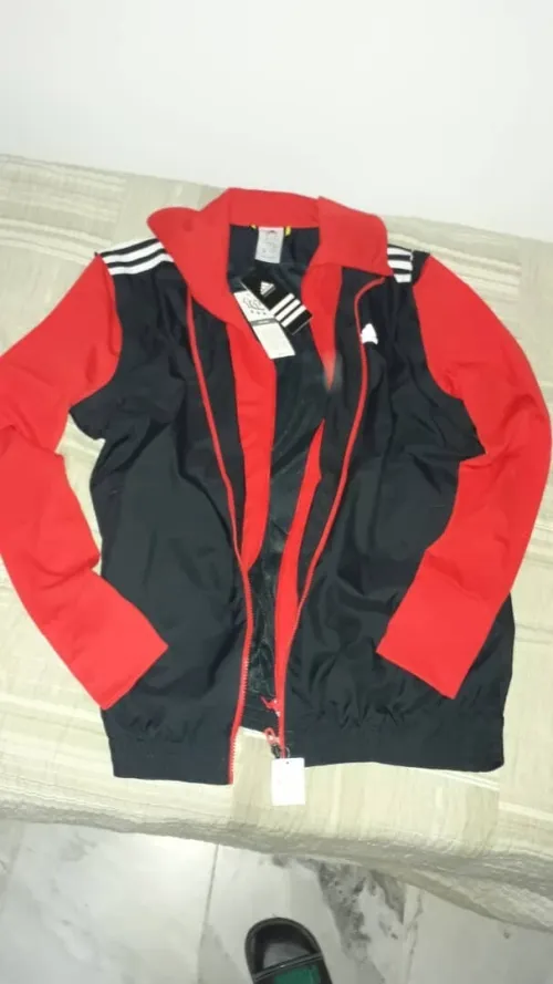 Vend survêtement Adidas