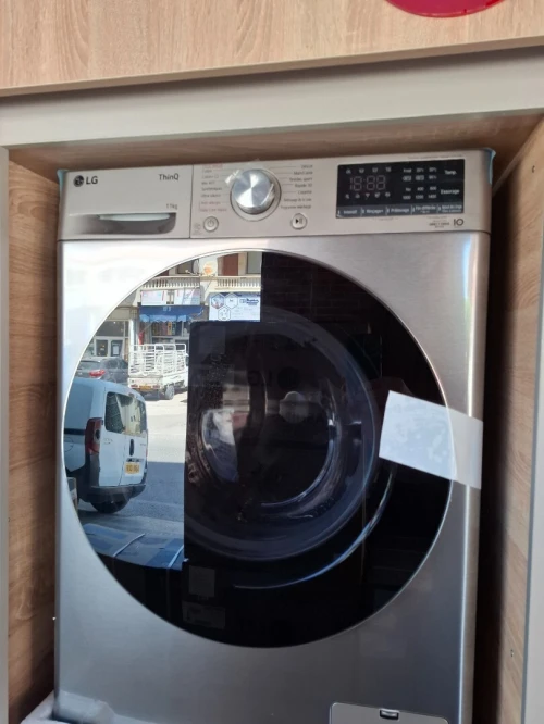 Promotion machine à laver LG 11kg gris clair