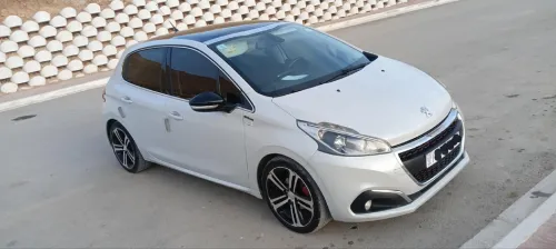 Peugeot 208 2018 GT Line