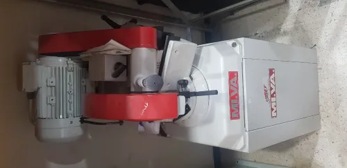 Tronceneuse pvc , tronceneuse a table miva , presse hydraulique, compresseur, poste a souder italy