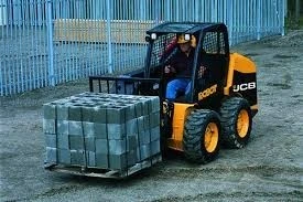 location bobcat modèle JCB 155 