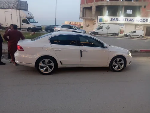 Volkswagen Passat 2011 Cara plus