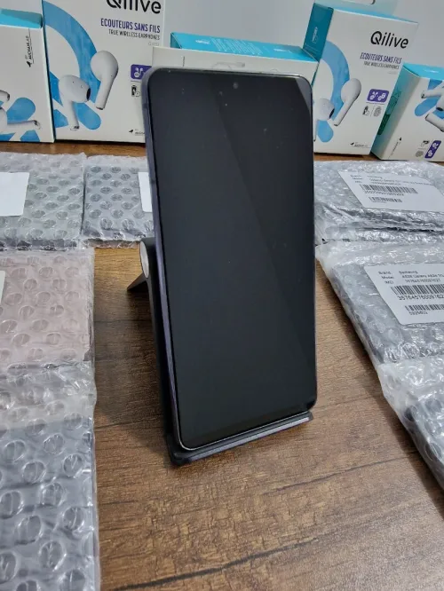 SAMSUNG S21 5G – 8Go/128Go ⚡ Écran 120Hz | Très Bon État |