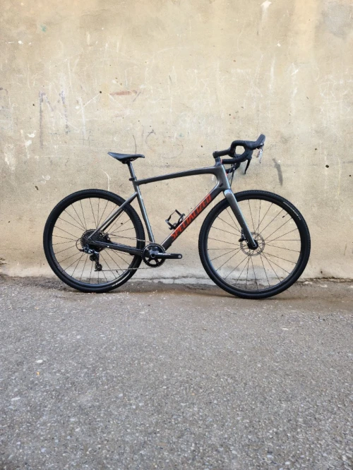 Des vélos d cours professionnels carbon et aluminum 