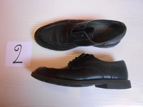 DES CHAUSSURES ORIGINAL