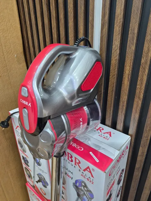 COBRA Aspirateur a main filaire sans sac 600w