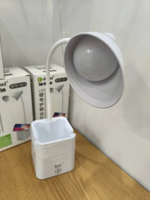 Lampe de bureau rechargeable avec support smartphone et porte stylos