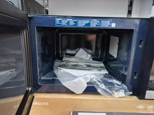SAMSUNG micro-ondes 32L Solo