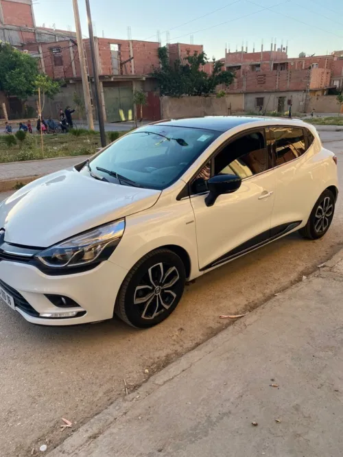 Renault Clio 4 2019 Limited 2