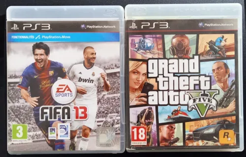 PS3 Slim non-flashée+ GTA V et FIFA...