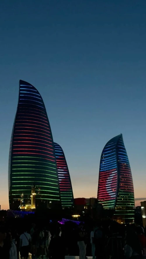 VOYAGE ORGANISÉ AZERBAÏDJAN JUIN 2026 | Vol Turkish + Hôtels 4*/5* + Visa Inclus