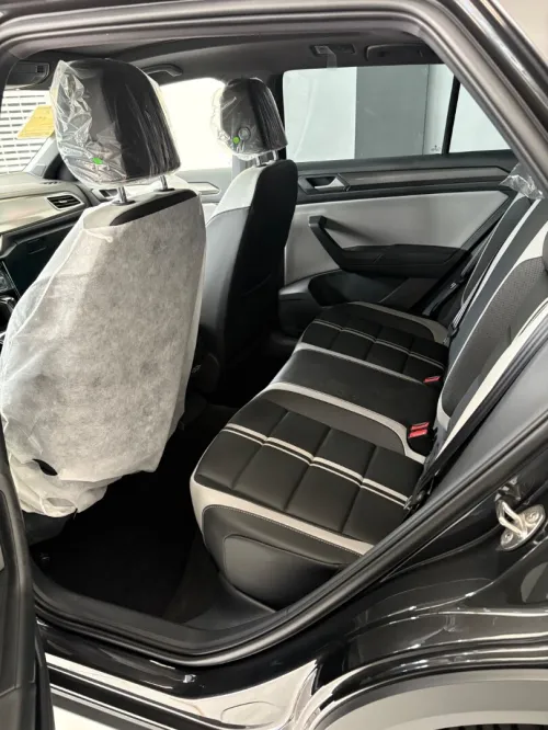 Volkswagen T-Roc 2025 R-Line 