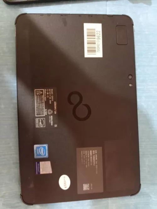 laptop fuijtsu lifebook Q5010 detachable tactile