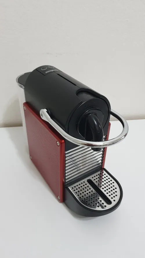 Machine à café NESPRESSO PIXIE capsules 