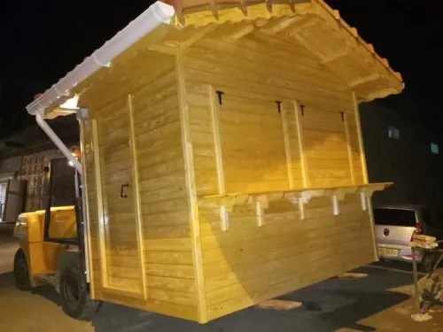 Construction des cahalet en bois