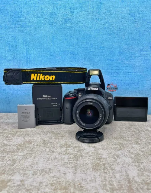 Nikon D5300 +18-55mm VR