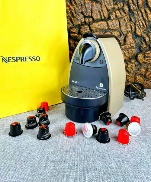 Machine café KRUPS nespreso bon prix bleu