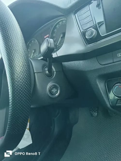 Skoda Fabia 2017 Style (avec toit panoramique)