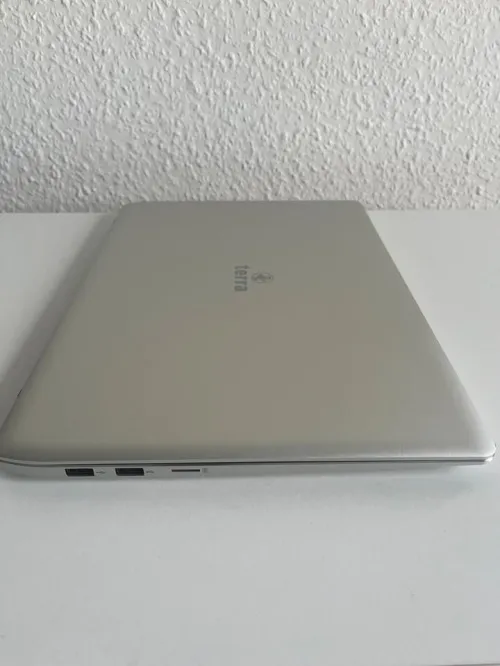 Laptop Terra mobile i5-10th