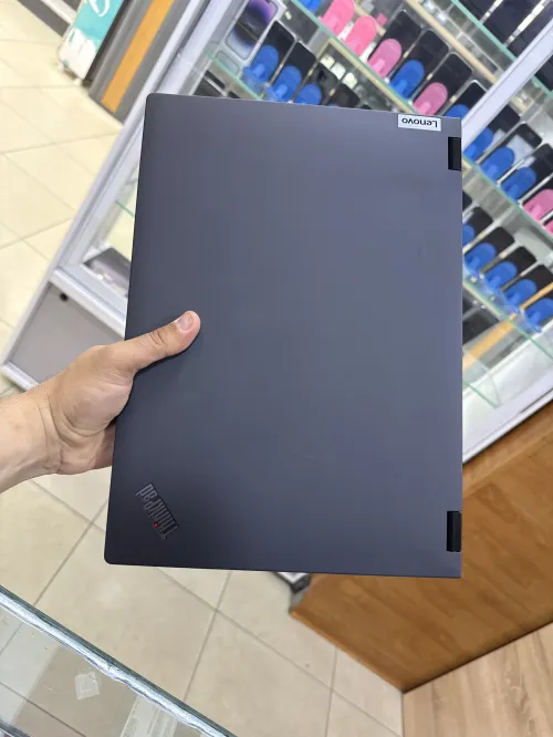 THINKPAD P16V ULTRA 7 165H RTX 500 ada