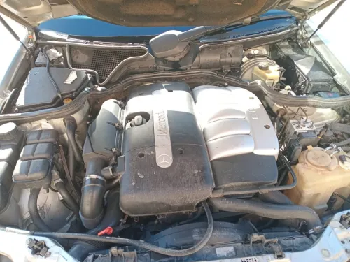 Mercedes Classe E 1999 4 phare