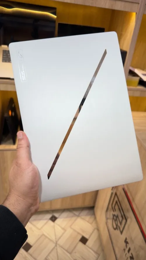 ASUS ROG Zephyrus G14 14" 3K OLED 120Hz Ryzen 9 8945HS RTX 4060 32 GB RAM, 1 TB SSD