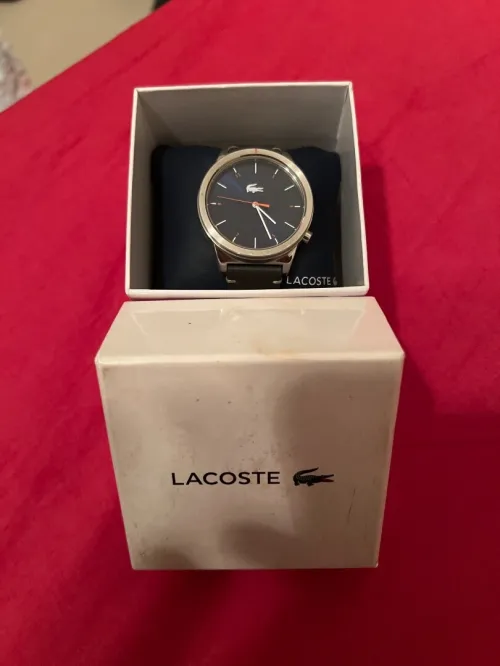Montre Lacoste