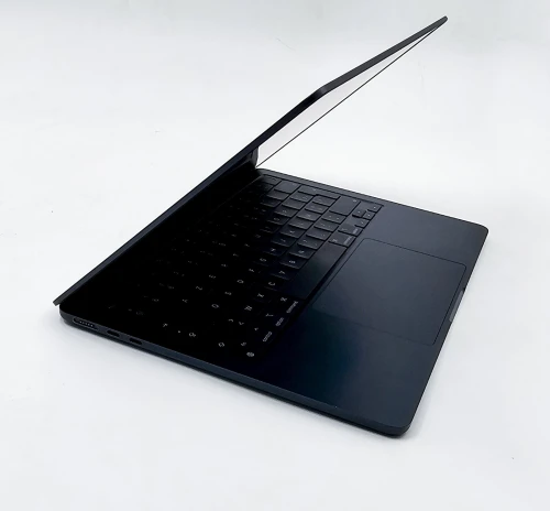 LAPTOP MACBOOK AIR 2024 13.6" M3 2024 RAM 8G DDR5 256 SSD NVME