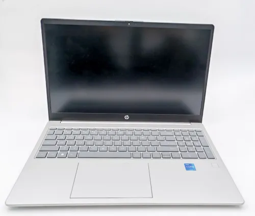 LAPTOP HP 15 I3 N305 RAM 8G DDR4 256 SSD NVME