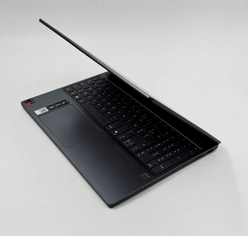LENOVO IDEAPAD SLIM 3 SNAPDRAGON X126100 RAM 16G DDR4 512 SSD NVME