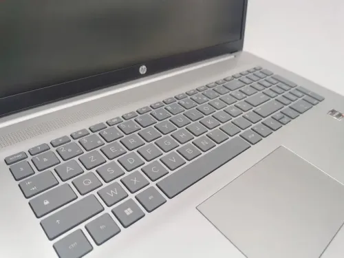 LAPTOP HP RYZEN 3 7320U RAM 8G DDR5 256 SSD NVME