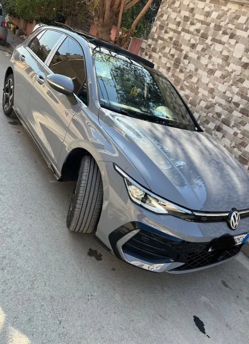 Volkswagen Golf 8 2025 R-Line