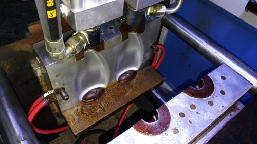 Installation machine soufflage PET semi auto